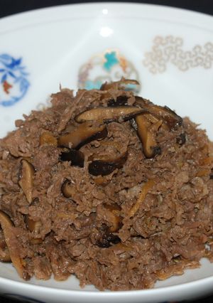 牛肩切り落としと干し椎茸の柔らかしぐれ煮-レシピのメイン写真