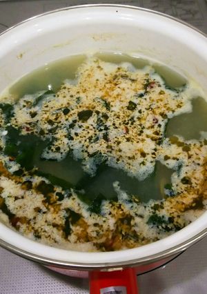 ニンニクとワカメと豆腐のスープ-レシピのメイン写真