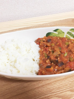 簡単★野菜たっぷりトマトカレー-レシピのメイン写真
