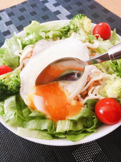 禁断のランチ…⭐ベビースターでサラダ丼⭐-レシピのメイン写真