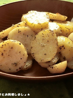 材料3つで簡単★じゃが芋のスパイス焼き-レシピのメイン写真