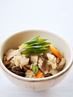 立派な炊き込みご飯【五目ごはん】-レシピのメイン写真