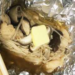 รูปของ 白身魚とキノコの味噌漬けホイル焼き
