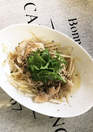 チンするだけ！鶏肉のもやし蒸し♪-レシピのメイン写真