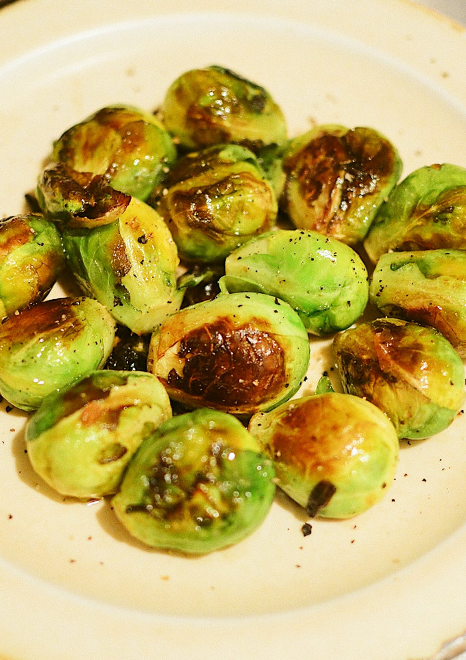 芽キャベツの美味しさ実感！簡単オイル蒸し-レシピのメイン写真