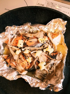 今晩のおかずはこれ!!塩鮭のバター焼き-レシピのメイン写真