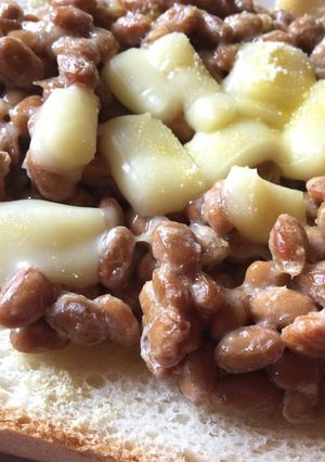コーンスープで納豆トースト-レシピのメイン写真