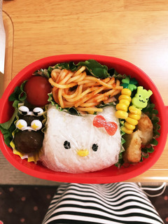 超簡単*キャラ弁*キティちゃんおにぎり♪-レシピのメイン写真