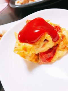焼きミニトマトのチーズオムレツ-レシピのメイン写真