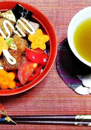 サイコロステーキ素敵❤️丼浅漬け盛り-レシピのメイン写真