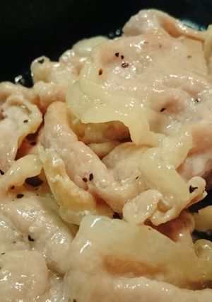 【簡単でおいしい】豚肉のガーリック塩焼き-レシピのメイン写真