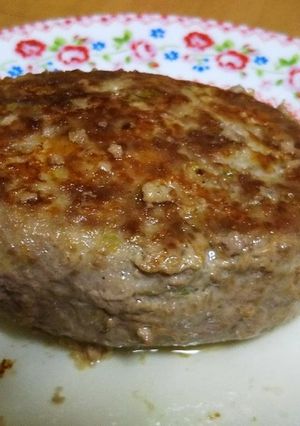 口の中で肉汁が溢れだすハンバーグ-レシピのメイン写真
