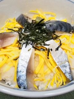 新玉ねぎのオニオンスライスの〆サバ丼-レシピのメイン写真
