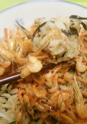 川海老とひじきの炊き込みご飯-レシピのメイン写真