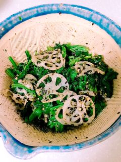 ほうれん草とレンコンの胡麻和え-レシピのメイン写真