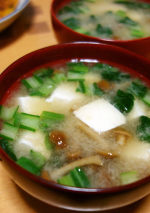 なめこと豆腐の味噌汁-レシピのメイン写真