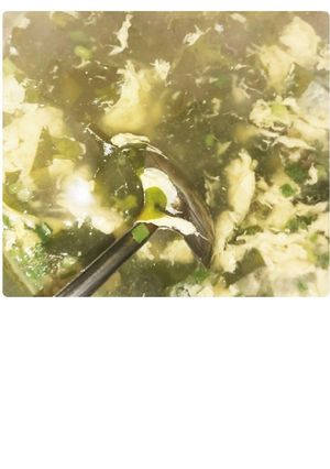 生ワカメと溶き卵のお吸い物-レシピのメイン写真