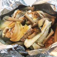 รูปของ 秋鮭のホイル焼 レモンバターで