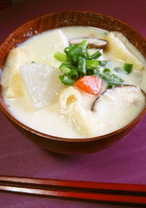 ☺簡単汁物♪豆腐と野菜の豆乳酒粕汁☺-レシピのメイン写真