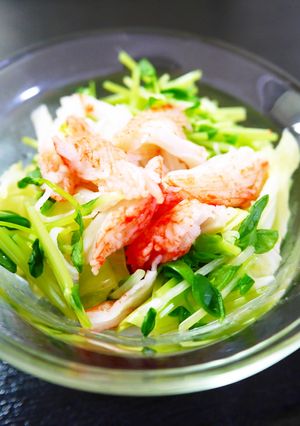 レンジ☆春キャベツ･豆苗･カニカマサラダ-レシピのメイン写真