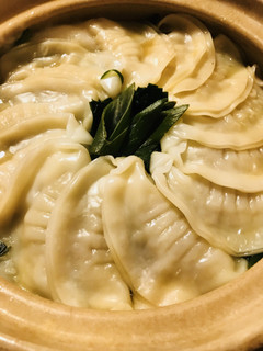 ぐるり餃子☆長ネギ&ニラ餃子鍋-レシピのメイン写真