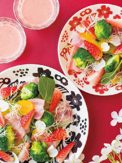 いちごのサラダ いちごドレッシング-レシピのメイン写真