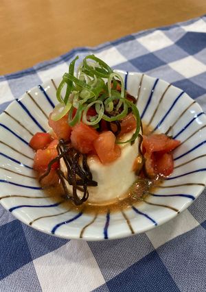 簡単一品♡トマ塩昆布の冷奴-レシピのメイン写真