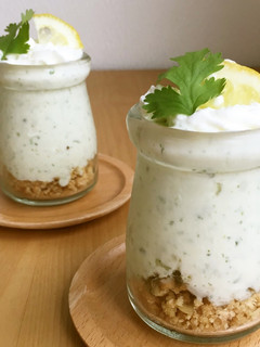 爽やか♪パクチーのレモンチーズケーキ-レシピのメイン写真