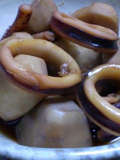 定番 イカと里芋の煮物-レシピのメイン写真