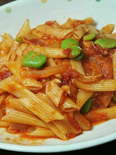 そら豆とツナトマトソースのペンネ-レシピのメイン写真