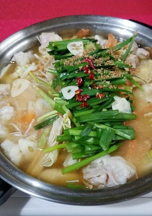 鶏ガラスープで絶品もつ鍋-レシピのメイン写真