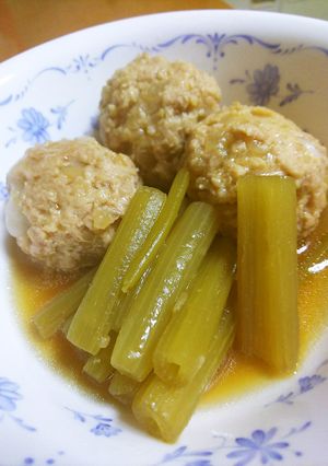 餅入り鶏団子とふきの炊き合わせ-レシピのメイン写真