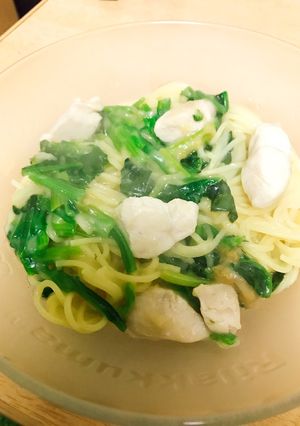 ほうれん草と鶏肉のクリームシチューパスタ-レシピのメイン写真