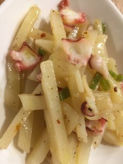じゃがいもとタコのペペロンチーノ-レシピのメイン写真