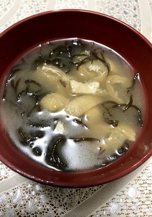 生もずくと油揚げのほっこりお味噌汁-レシピのメイン写真