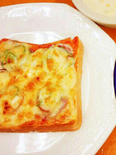 ピザトースト-レシピのメイン写真