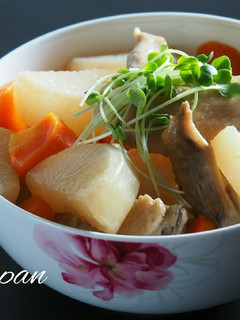 すぐでき&美味しい☆手羽先と根菜の蜂蜜煮-レシピのメイン写真