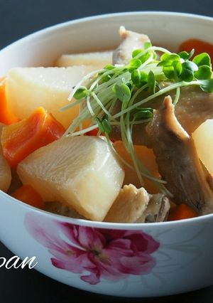 すぐでき＆美味しい☆手羽先と根菜の蜂蜜煮-レシピのメイン写真