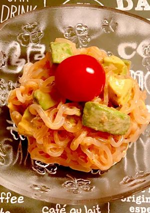 簡単☆白滝とアボカドのコチュマヨ和え-レシピのメイン写真