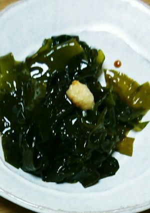 ピリ辛生ワカメ(๑>∀<๑)♬+゜-レシピのメイン写真