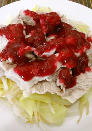 母直伝☆茹で豚の梅肉ソースがけ-レシピのメイン写真
