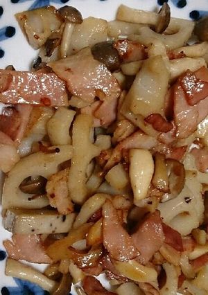 簡単☆れんこんとしめじのベーコン炒め-レシピのメイン写真