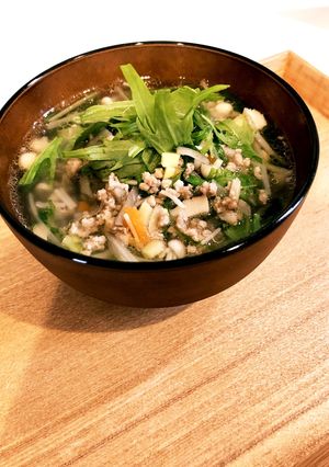 ごま油香るとり挽肉と根菜のおかずスープ-レシピのメイン写真