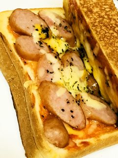 おりたたみチーズソーセージトーストサンド-レシピのメイン写真