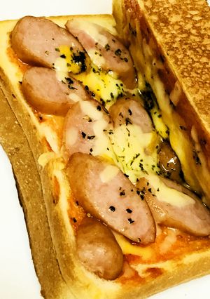おりたたみチーズソーセージトーストサンド-レシピのメイン写真