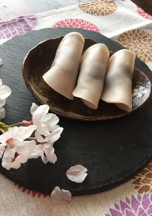 米粉といちごジャムで簡単♡桜餅風-レシピのメイン写真