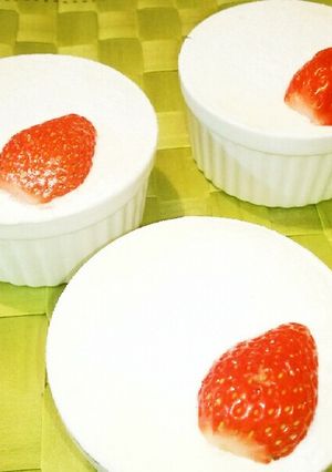いちごのふわふわレアチーズ-レシピのメイン写真