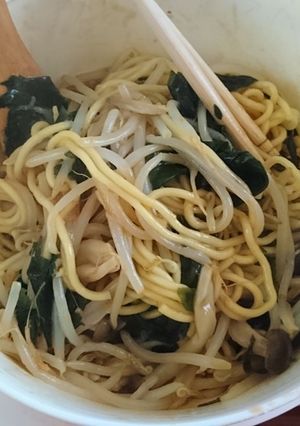 もやし一袋　インスタントラーメン-レシピのメイン写真