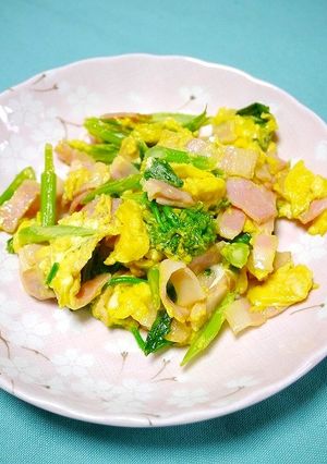 簡単！春☆菜の花ベーコンエッグ-レシピのメイン写真