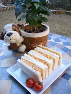 にんじん嫌いも喜ぶ♪にんじんサラダサンド-レシピのメイン写真
